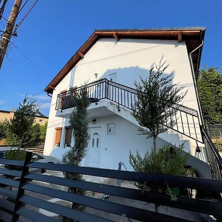 Rock Hostel Pristina Exterior foto